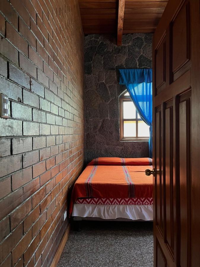 Casa Qatzij - Guest House, Lake Atitlan San Lucas Tolimán Eksteriør bilde
